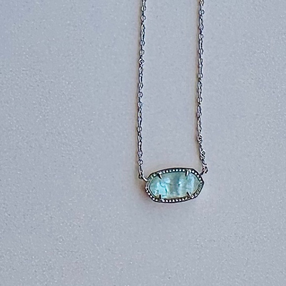 Kendra Scott Elisa pendant necklace light blue in silver tone - Picture 5 of 5